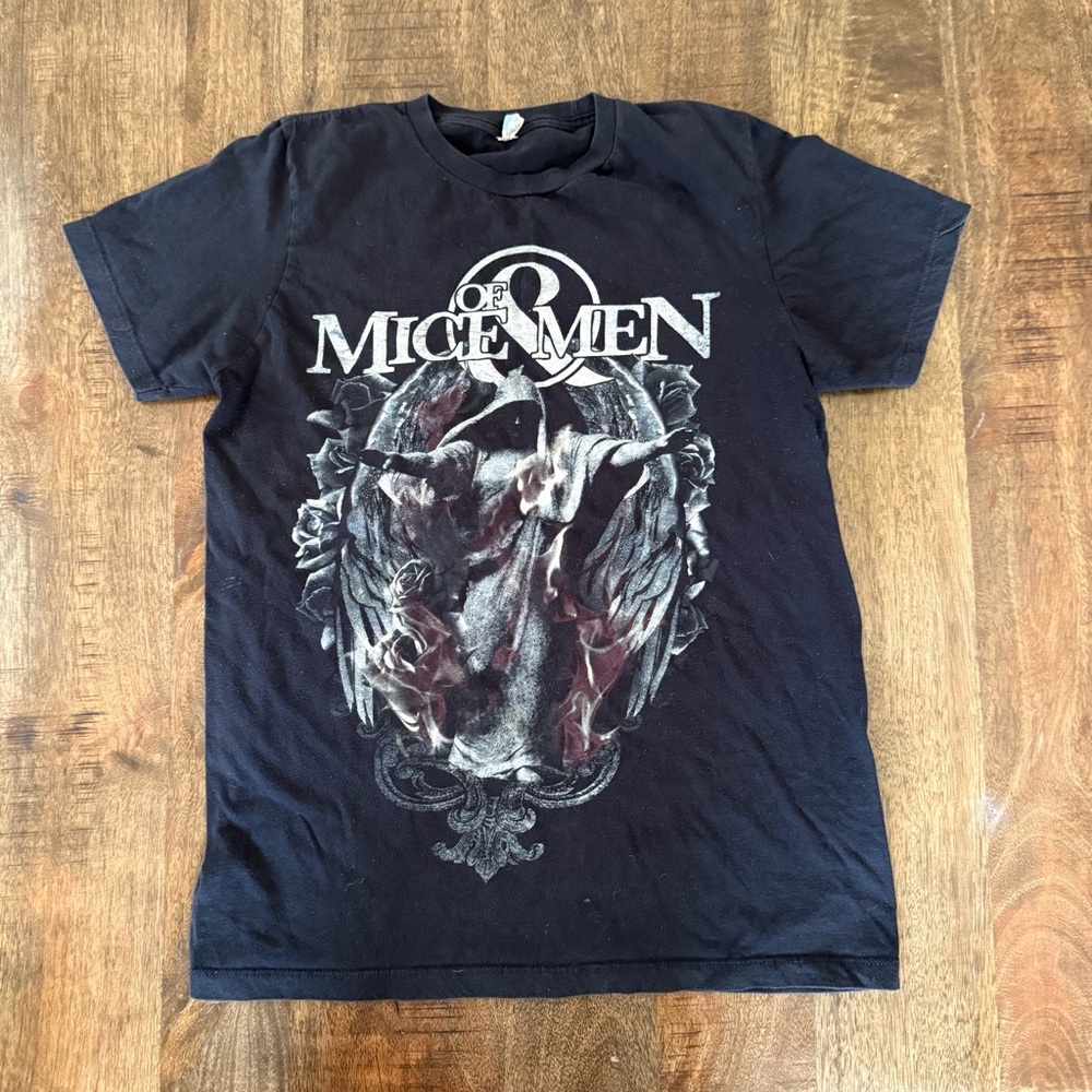 Pacifica Black Graphic Tee